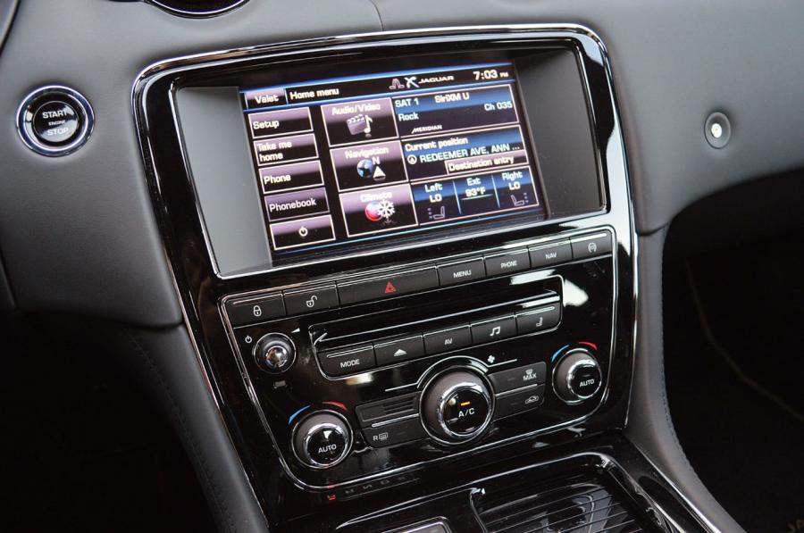  Jaguar XJR 2014 года  (фото 96 из 116)